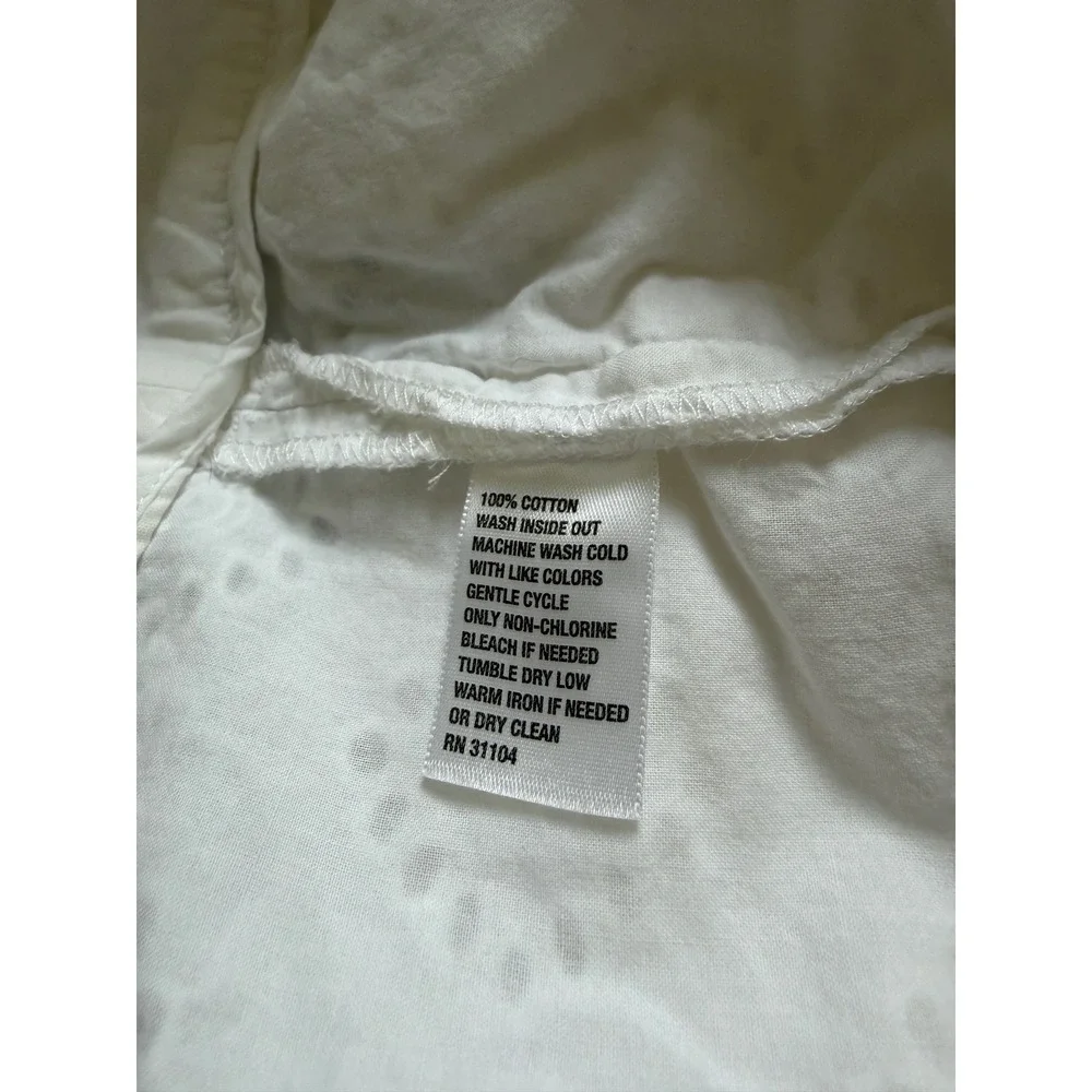 Crown & Ivy White Eyelet Cotton Scalloped Hem Shorts Size 6
